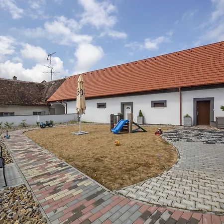 게스트하우스 Grasel Nové Syrovice